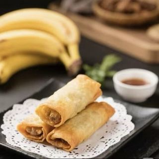 Involtini di banana fritti