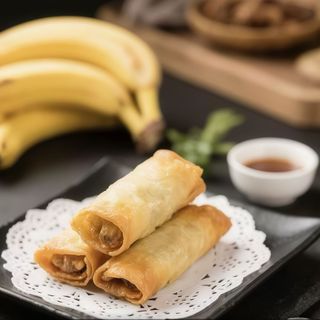 Involtini di banana fritti