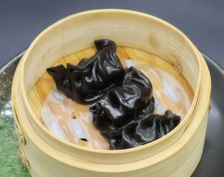 216. Ravioli nero seppie