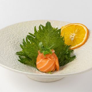 68. Gunkan Salmone Spicy