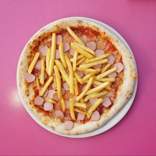 Pizza wurstel e patate fritte 
