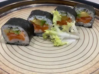 74A. Futomaki sake - 4 pezzi