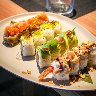 BOX URAMAKI MISTO SPECIAL