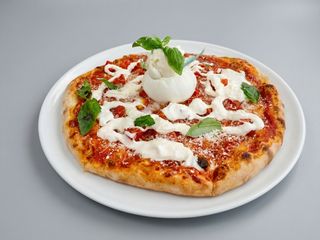 Pizza gourmet Margherita imperiale