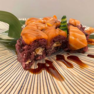 167. Uramaki Black Tiger Roll 8 pezzi