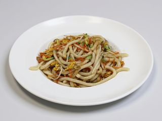 168 Udon con verdure