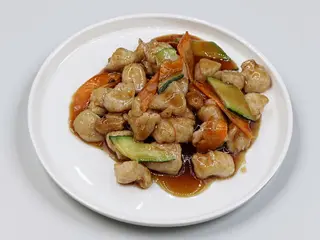 174 Pollo mandorle