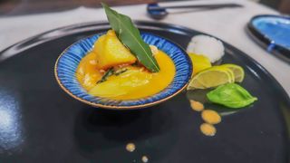 30. Pollo al curry thai