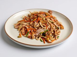 Pad thai (Tagliatelle di riso) con carne