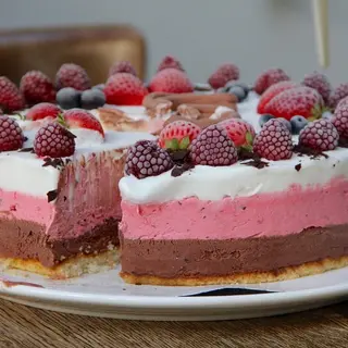Torta Gelato Nocciola e Cioccolato
