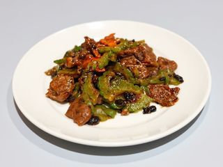 Manzo con fagioli di soia neri