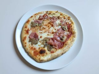 Prosciutto e funghi