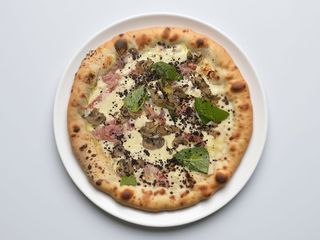 Capricciosa bianca vintage