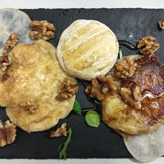 Tris di formaggi piastrati
