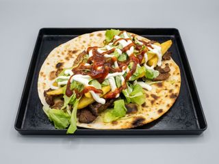 Piadina con porchetta di Ariccia- patate-insalata-provola