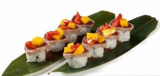 228. Uramaki mango 2