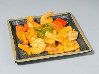 S15. Gamberi al curry rosso thailandese