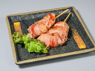 B12. Spiedini di pancetta e pomodorino alla griglia