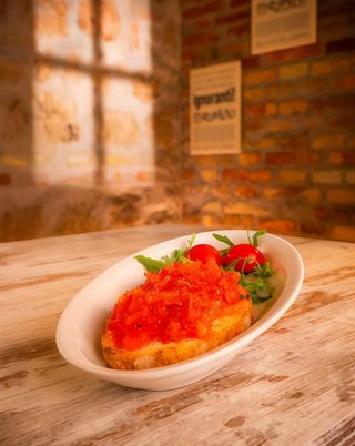 Bruschetta con pachino