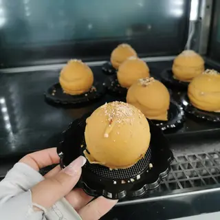 frutta realistica nocciola