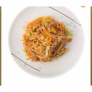 16a Spaghetti di riso con gamberi o pollo o vitello