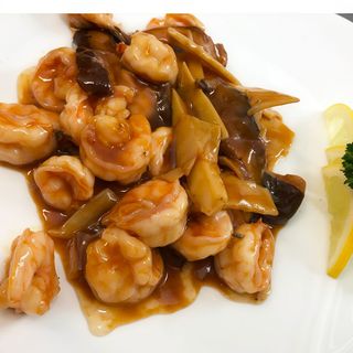 59 Gamberetti con funghi e bambù