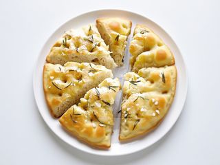 26 Focaccia schiacciata