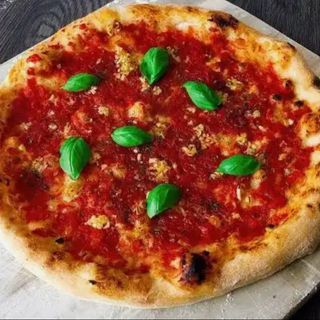 Pizza marinara