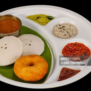 Idly Vada Sambar (2pz Idly 1pz Vada) (V-G)