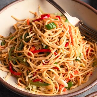 Vegetable Noodles (V)