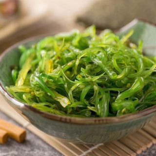 Insalata con algha wakame