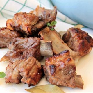 Rostinciana arrosto con le olive.