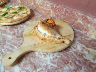 Pizza calzone normale