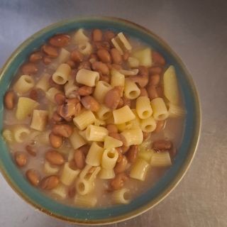 Pasta e fagioli e patate