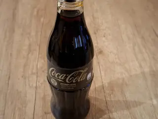 Coca vetro senza caffeina e zuccheri