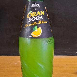 Oransoda in vetro