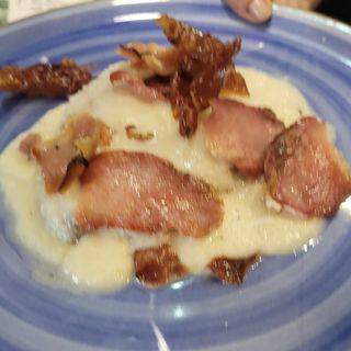 Filetto Spadellato Cacio, Pepe e Guanciale Croccante