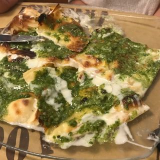 Focaccia al pesto