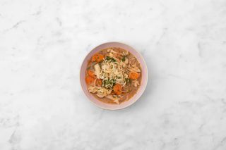 Zuppa di verdure con pollo