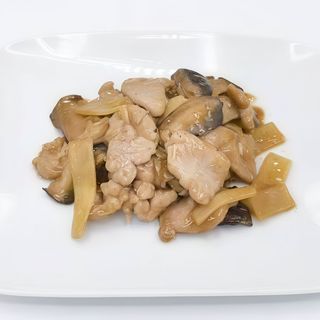 Maiale con funghi e bambù