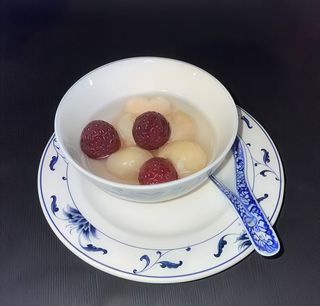 Frutta cinese in barattolo