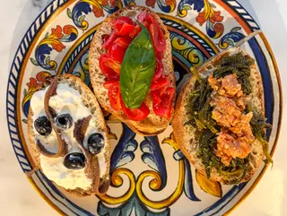 Tris di Bruschette