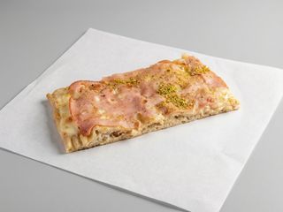Mozzarella, mortadella e pistacchio