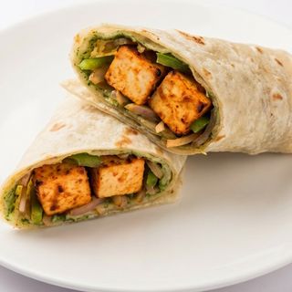 Paneer tikka roll.