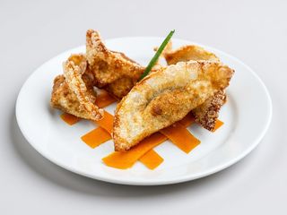 Ravioli con Pollo,Patate e Curry Fritti