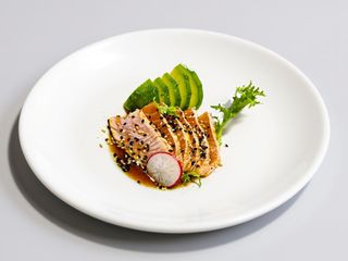 34. Sake tataki salmone appena scottato