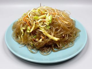 Spaghetti Soia con carne e verdure 