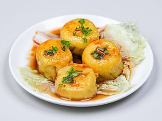 Xiao mai con vitello e pepe Sichuan