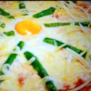 Asparagi e uovo sbattuto