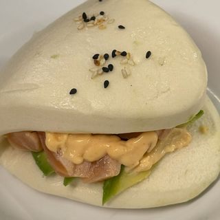 292 Gua bao con salmone scottato